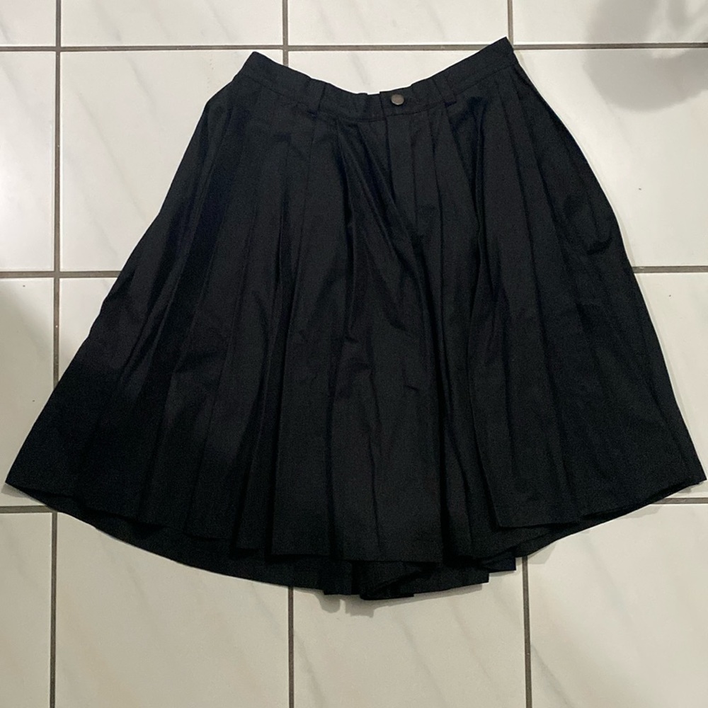 Keenkee pleated shorts